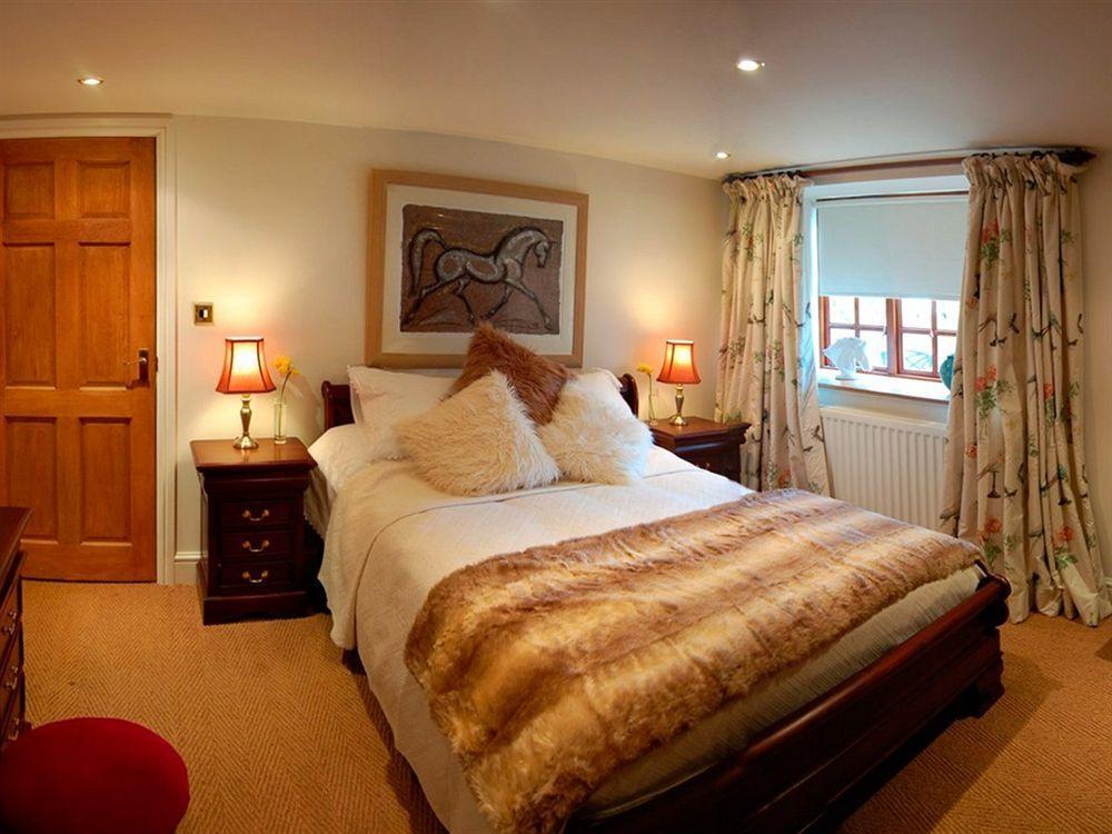 The Hood Arms Hotel Kilve Екстериор снимка