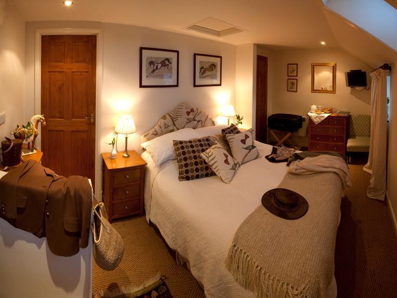 The Hood Arms Hotel Kilve Стая снимка