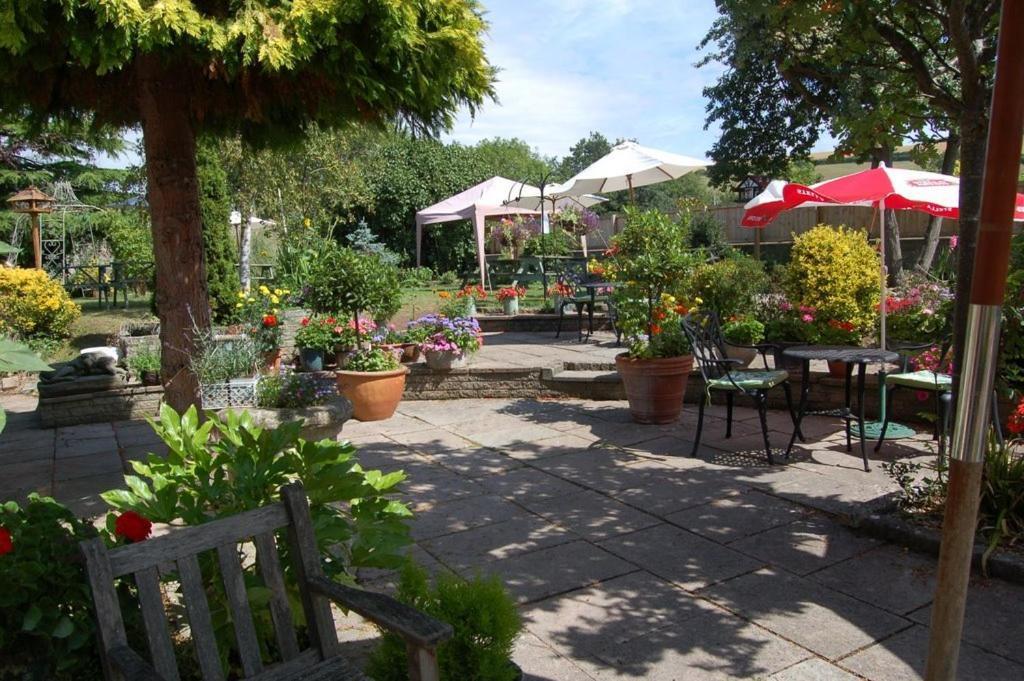 The Hood Arms Hotel Kilve Екстериор снимка
